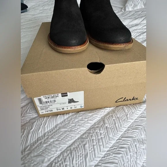 NEW Clarks, Leather Cologne ARL02 Black Suede Boots (26174768) - Picture 12 of 12